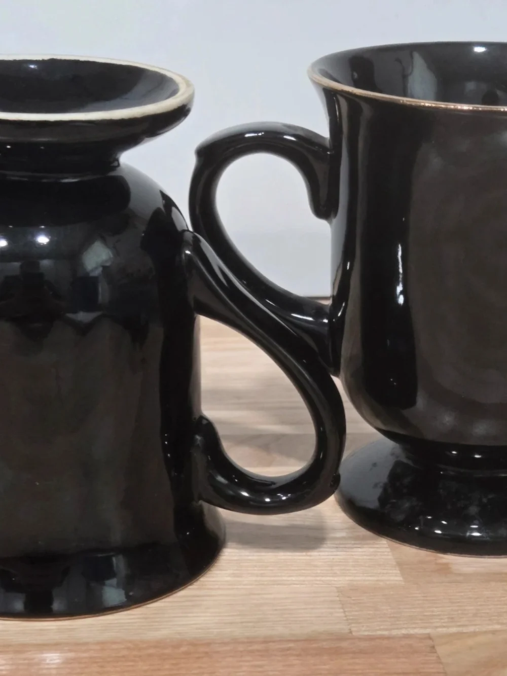 Vintage Y-China Japan Black & Gold Peacock Footed Coffee Mugs (Set of 2)